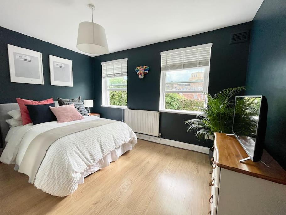 *New* Beautiful 2 Bedroom House In Central Location ロンドン エクステリア 写真